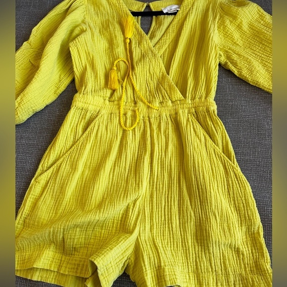 ANTHROPOLOGIE Maeve Celia Gauzy Romper. Size XS pale yellow - Picture 12 of 14